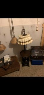 Te koop mooie antieke lamp met tafeltjeje ophalen denekamp, Ophalen