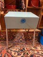 Vintage Lichtblauw Nachtkastje, Huis en Inrichting, Slaapkamer | Nachtkastjes, Gebruikt, Minder dan 45 cm, Ophalen of Verzenden