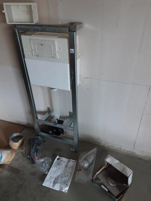 Plieger Donau inbouw reservoir + RVS bedieningspaneel, Doe-het-zelf en Verbouw, Sanitair, Zo goed als nieuw, Toilet, Rvs, Ophalen