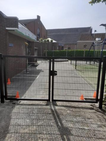 PRO Dubbele poorten NIEUW 160 cm Hoog COMPLEET  beschikbaar voor biedingen