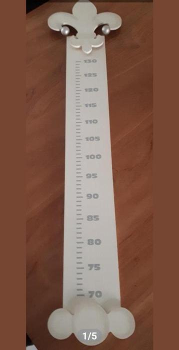 Groeimeter en lamp beschikbaar voor biedingen