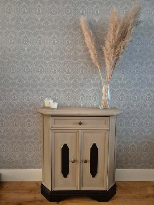 Gerestyled vintage kastje | Mat zwart & taupe, Huis en Inrichting, Kasten | Dressoirs, Zo goed als nieuw, 50 tot 100 cm, 25 tot 50 cm