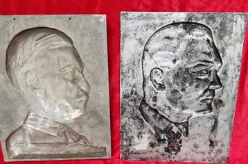2 Originele muurplaquettes 2de W.O. beschikbaar voor biedingen