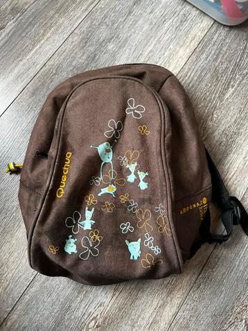 Leuk dagrugzakje voor kinderen beschikbaar voor biedingen