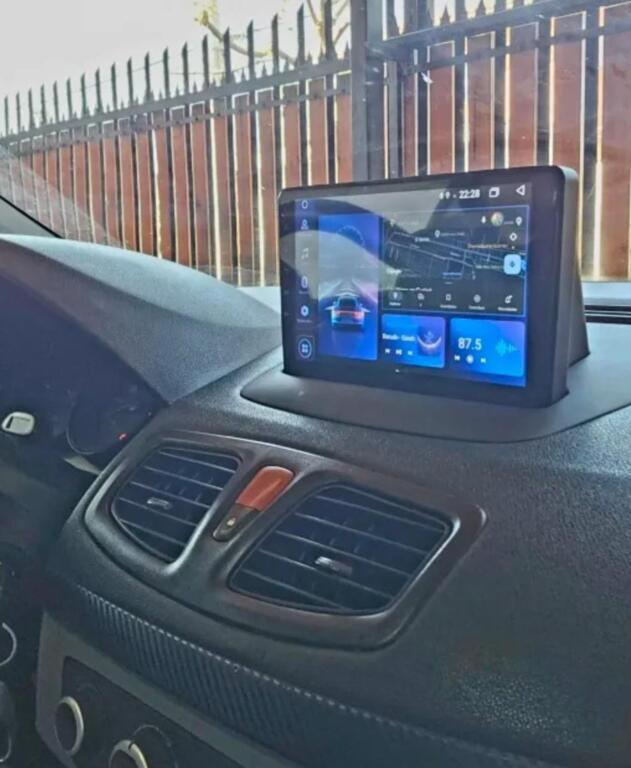 Renault Megane & Fluence | 2008 - 2015 | Autoradio, Auto diversen, Autonavigatie, Gebruikt, Ophalen of Verzenden