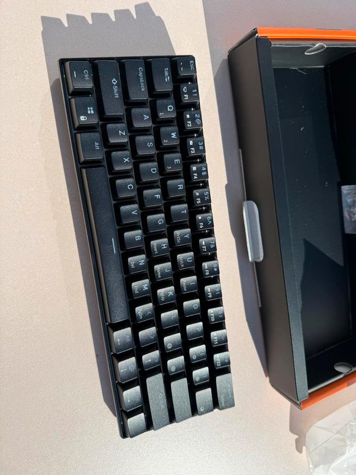 Rk61 Mechanisch Toetsenbord - Rode Switches & LED, Computers en Software, Toetsenborden, Nieuw, Qwerty, Draadloos, Gaming toetsenbord