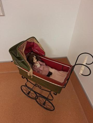 Wandelwagen niet geschrikt voor baby beschikbaar voor biedingen