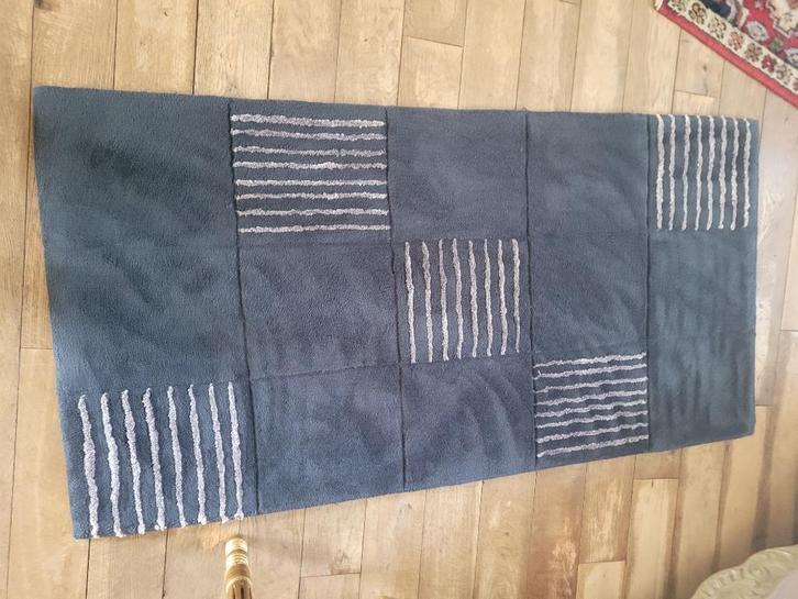 Geblokt vloerkleed merk Esprit in nieuwstaat, Huis en Inrichting, Stoffering | Tapijten en Kleden, Zo goed als nieuw, 50 tot 100 cm