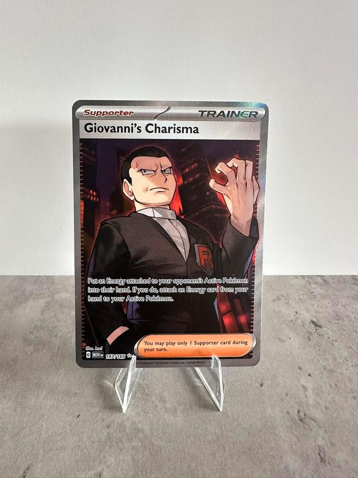 Giovanni Charisma 197 / 165, Hobby en Vrije tijd, Verzamelkaartspellen | Pokémon, Zo goed als nieuw, Losse kaart, Ophalen of Verzenden