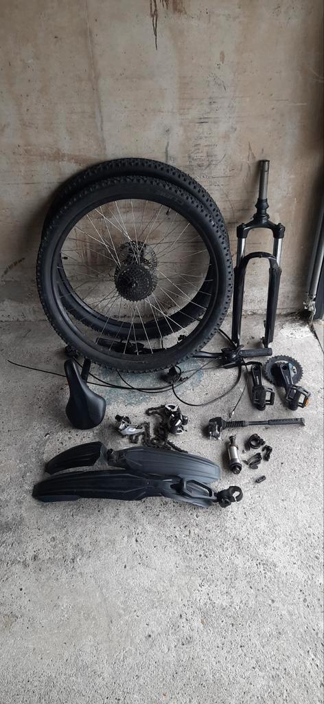 Alle onderdelen cube 27.5 inch mtb alles zonder frame, Fietsen en Brommers, Brommers | Puch, Gebruikt, Overige modellen, Ophalen