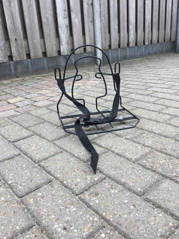 Monkey mee tasdrager beschikbaar voor biedingen