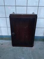 Oud houten medicijnkastje - hangkastje, Gebruikt, Ophalen