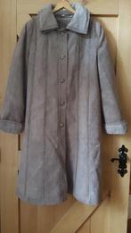 Dames jas, maat 40, suede, beige, Ophalen of Verzenden, Zo goed als nieuw, Maat 38/40 (M), Beige