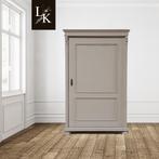 Landelijke klassieke kast, eendeurs, legkast, linnenkast, Antiek en Kunst, Antiek | Meubels | Kasten, Ophalen of Verzenden