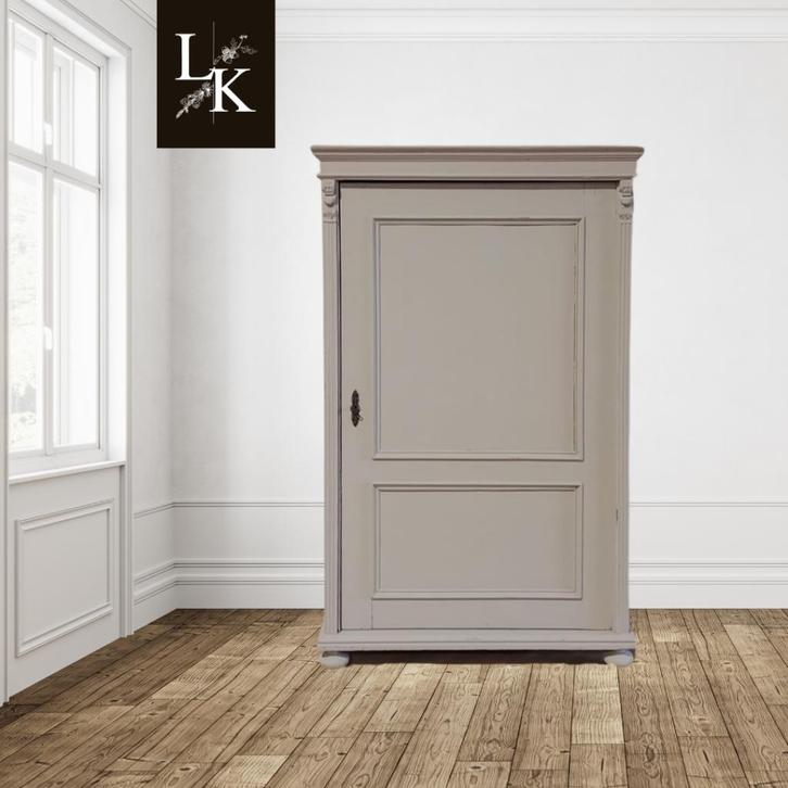 Landelijke klassieke kast, eendeurs, legkast, linnenkast, Antiek en Kunst, Antiek | Meubels | Kasten, Ophalen of Verzenden