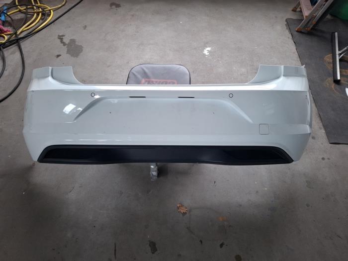 Achterbumper van een Volkswagen Polo, Auto-onderdelen, Carrosserie en Plaatwerk, Bumper, Volkswagen, Gebruikt, 3 maanden garantie