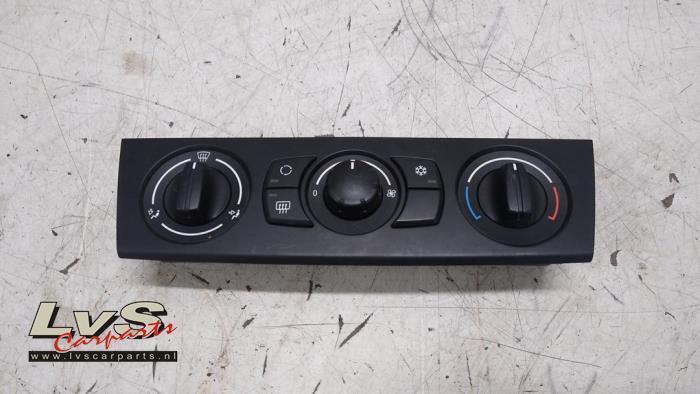 Kachel Bedieningspaneel van een BMW 1-Serie, Auto-onderdelen, Dashboard en Schakelaars, BMW, Gebruikt, 3 maanden garantie, Ophalen of Verzenden