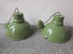 2x groene hanglampen, Huis en Inrichting, Lampen | Hanglampen, Ophalen of Verzenden, Zo goed als nieuw, Industrieel, Minder dan 50 cm