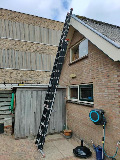 Altrex professionele Mounter ladder 3x14 treden - 2 jaar oud, Doe-het-zelf en Verbouw, Ladders en Trappen, Zo goed als nieuw, Ladder