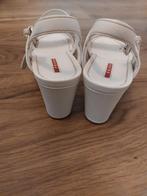 Prada zomerse dames schoen, Kleding | Dames, Ophalen, Prada, Wit, Sandalen of Muiltjes