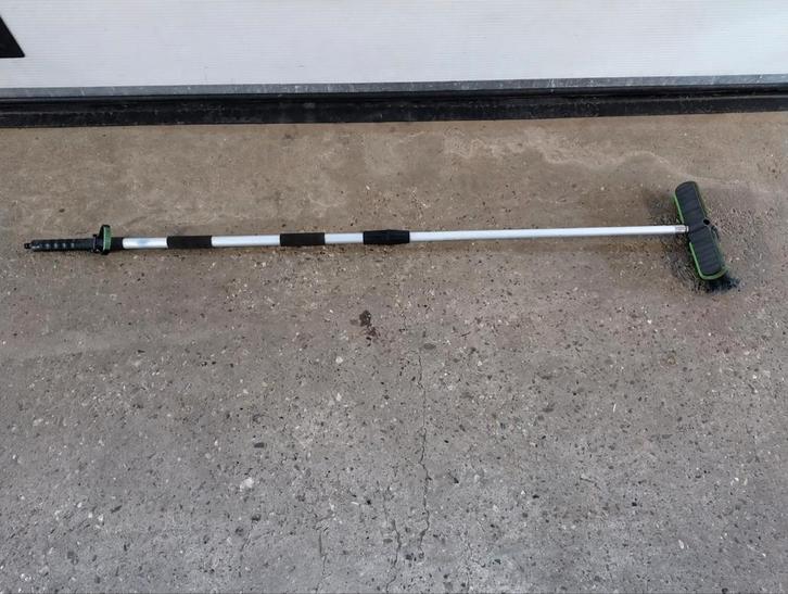 Florabest Telescoop Borstel - 2 Meter met water aansluiting, Tuin en Terras, Veegmachines, Gebruikt, Ophalen of Verzenden