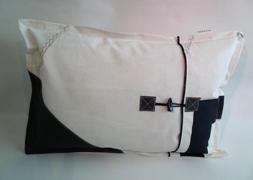 Zeildoekkussen Grey Long, Huis en Inrichting, Woonaccessoires | Kussens, Nieuw, Grijs, Rechthoekig, Ophalen of Verzenden