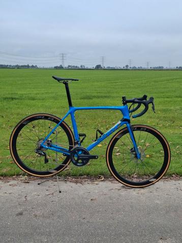 Giant TRC Advanced Pro 0 Disc - Ultegra Di2 - L beschikbaar voor biedingen