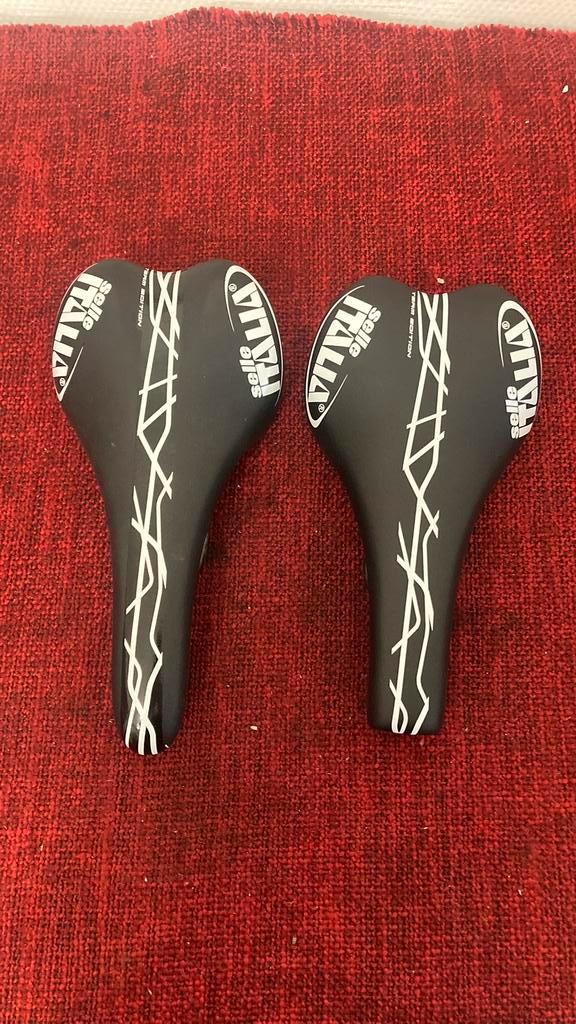 Selle italia zadel carbon nieuw 132 mm, Fietsen en Brommers, Fietsonderdelen, Zo goed als nieuw, Racefiets, Zadel, Ophalen of Verzenden