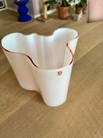 Iittala Alvar Aalto vaas salmon pink/white 160 mm, Overige kleuren, Ophalen of Verzenden, Minder dan 50 cm, Glas