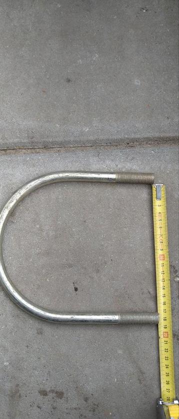 U-beugel buisklem 170mm breed, 22cm lang beschikbaar voor biedingen