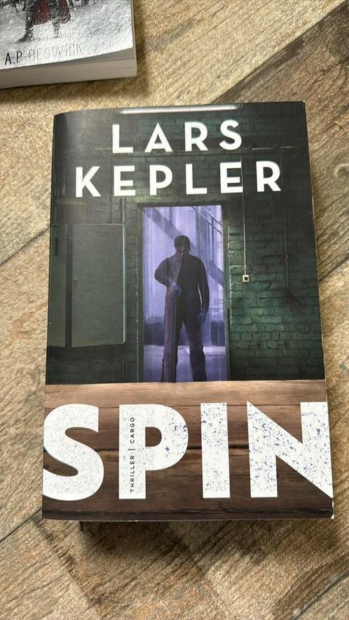 Lars Kepler - Spin, Boeken, Thrillers, Zo goed als nieuw, Ophalen of Verzenden