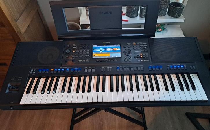 Yamaha PSR-SX900 Keyboard z.g.a.n., Muziek en Instrumenten, Keyboards, Zo goed als nieuw, 61 toetsen, Yamaha, Aanslaggevoelig