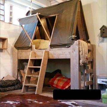 kinderkamer inrichting beschikbaar voor biedingen