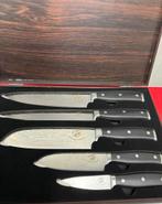 Nieuwe luxe koksmessen set scherp nieuw in doos, Ophalen of Verzenden, Nieuw, Bestekset