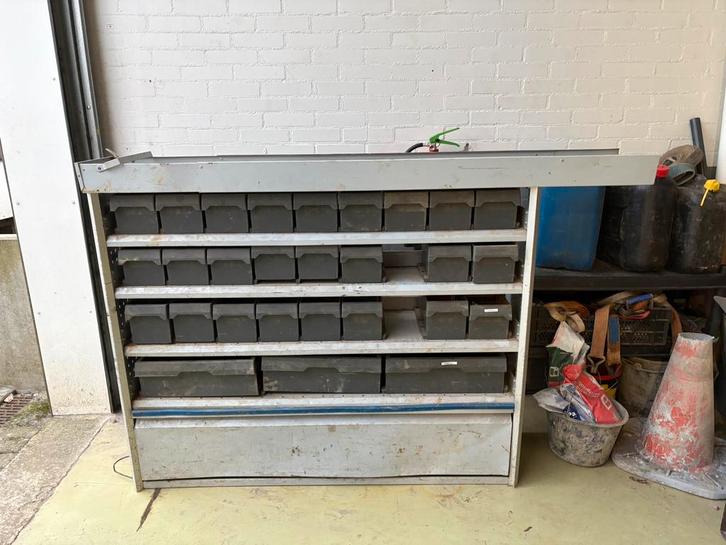 Gereedschap kast voor in bestel auto/ bus, Dieren en Toebehoren, Reptielen en Amfibieën | Toebehoren, Zo goed als nieuw, Ophalen of Verzenden