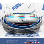 W176 BUMPER Facelift AMG VOORBUMPER 2013-2019 ROOD WIT ZWART, Gebruikt, Voor, Mercedes-Benz, Ophalen of Verzenden
