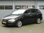 Fiat Croma 2.2-16V Emotion Automaat Leer Navi LMV Metallic T, Gebruikt, 4 cilinders, 700 kg, 1505 kg