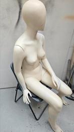 Zittende etalagepop merk hans boodt paspop, Ophalen, Zo goed als nieuw