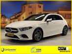 Mercedes-Benz A-klasse 200 AMG Automaat Panoramadak Camera, Auto's, Gebruikt, 4 cilinders, Leder en Stof, Origineel Nederlands