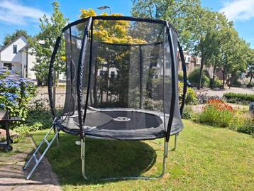 Trampoline Game On Sports 244 cm. beschikbaar voor biedingen