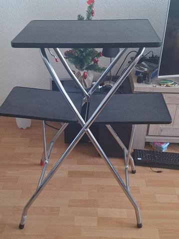 Grote projector standaard/tafel beschikbaar voor biedingen