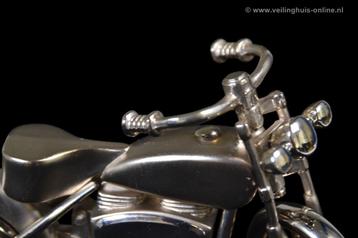 Miniatuur motorfiets (klokje) - Harley Davidson beschikbaar voor biedingen