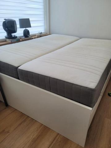 160 x 200 meter gratis af te halen in Rdam Zuid 