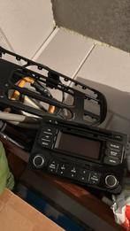 Kia rio orginele autoradio 2013, Auto diversen, Ophalen of Verzenden, Zo goed als nieuw