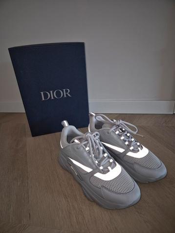 Dior B22 Grey / Grijs maat 41.5  beschikbaar voor biedingen