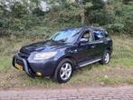 Hyundai Santa Fe 2.7 4WD AUT 2006 Zwart, Auto's, Automaat, Santa Fe, Beige, 2000 kg