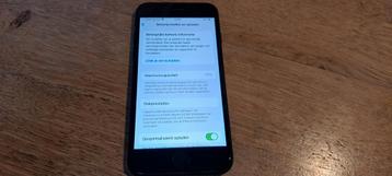 Apple iPhone SE Zwart 128GB beschikbaar voor biedingen