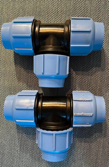 2 x T-stuk (tyleen) met toebehoren - 32 mm beschikbaar voor biedingen