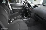 Peugeot 206 + 1.4 Urban Move 5DRS, 2012|Airco|Elekt,pakket!, Auto's, Peugeot, Stof, 1360 cc, 4 cilinders, Bedrijf