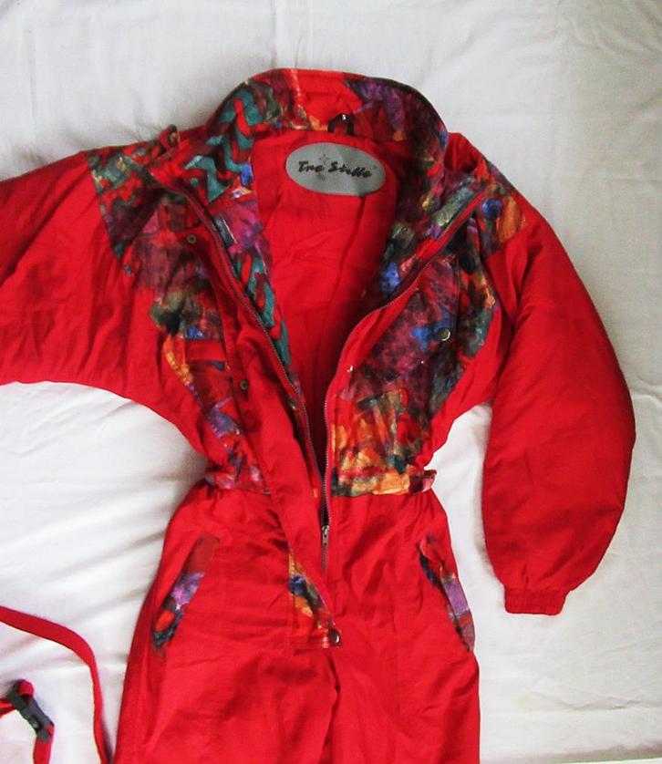 Stijlvolle dames ski overall maat S/M, Kleding | Dames, Wintersportkleding, Ophalen of Verzenden